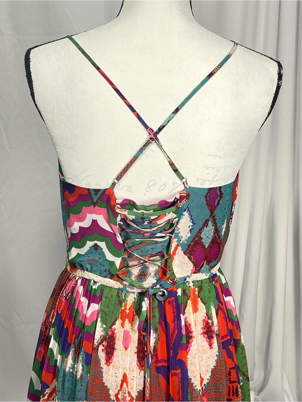 Maeve “Tarana” Multicolor Diamond-Print Halter Maxi Dress. Summer flowy chic - Picture 6 of 9